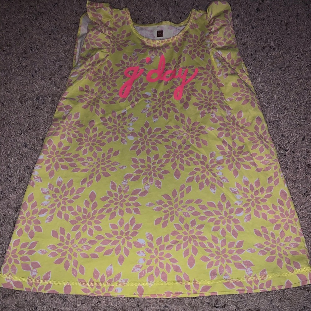 Girls Teas Collection Size 12 short sleeve shirt